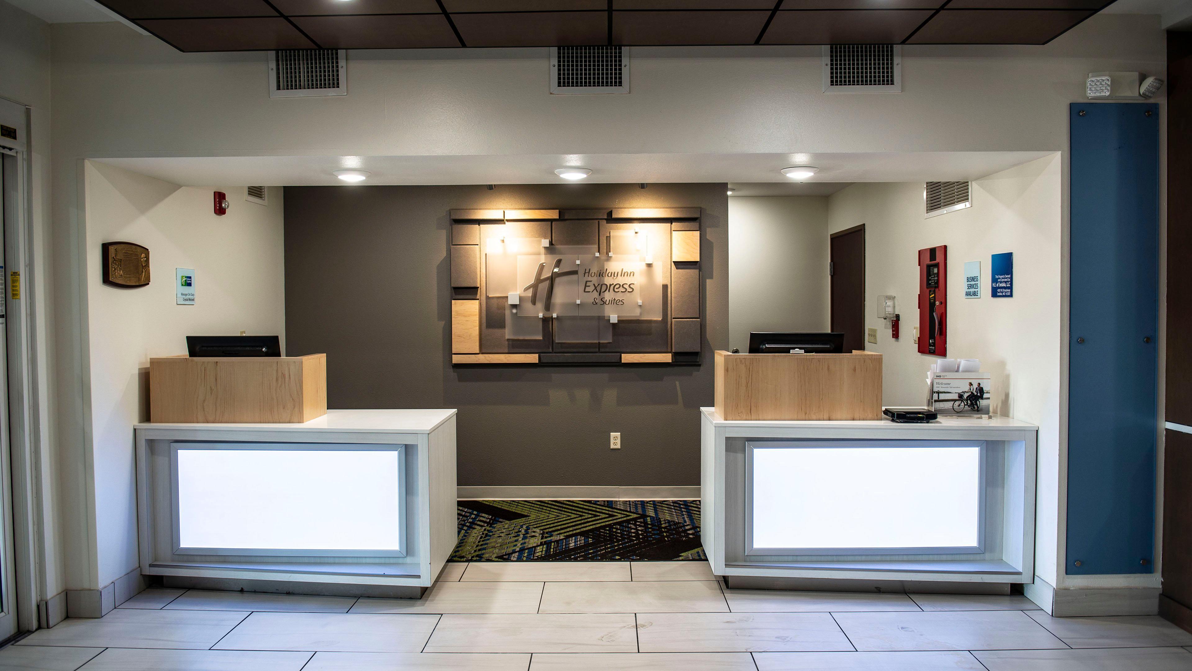 Holiday Inn Express Hotel & Suites Sedalia By Ihg Exterior foto