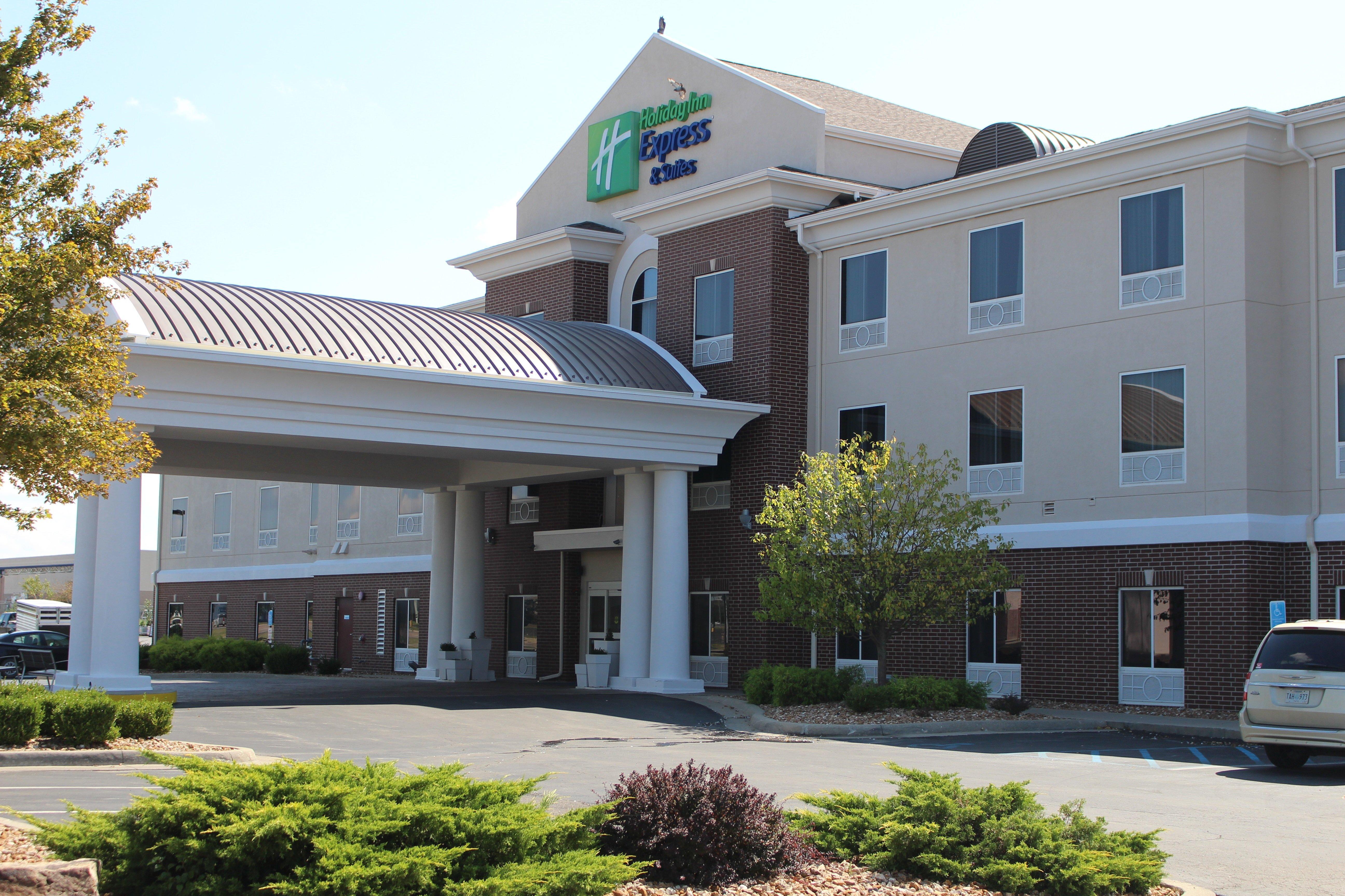 Holiday Inn Express Hotel & Suites Sedalia By Ihg Exterior foto